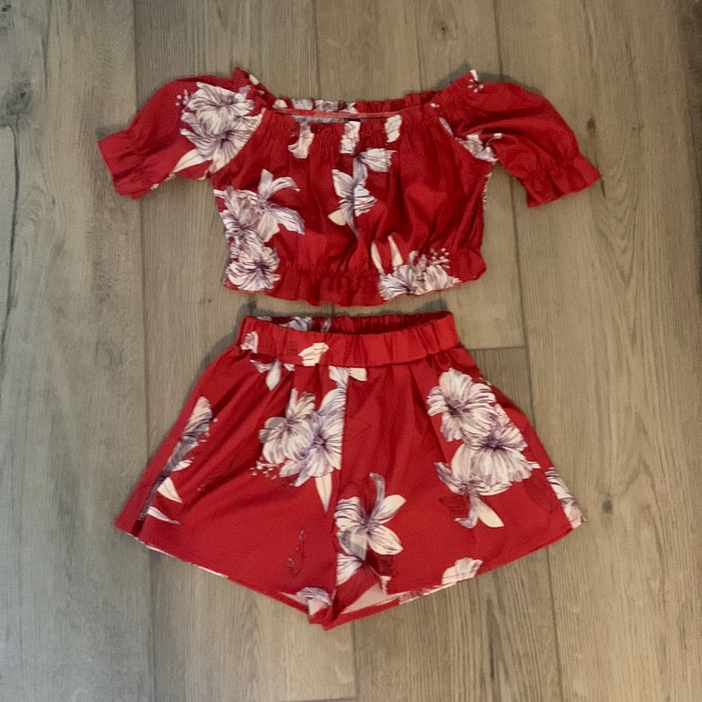 TWO PIECE FLORAL SET